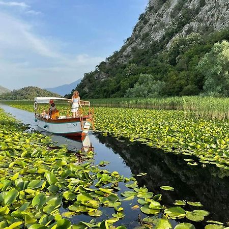 Lakeside Oasis Home Karuc Екстер'єр фото