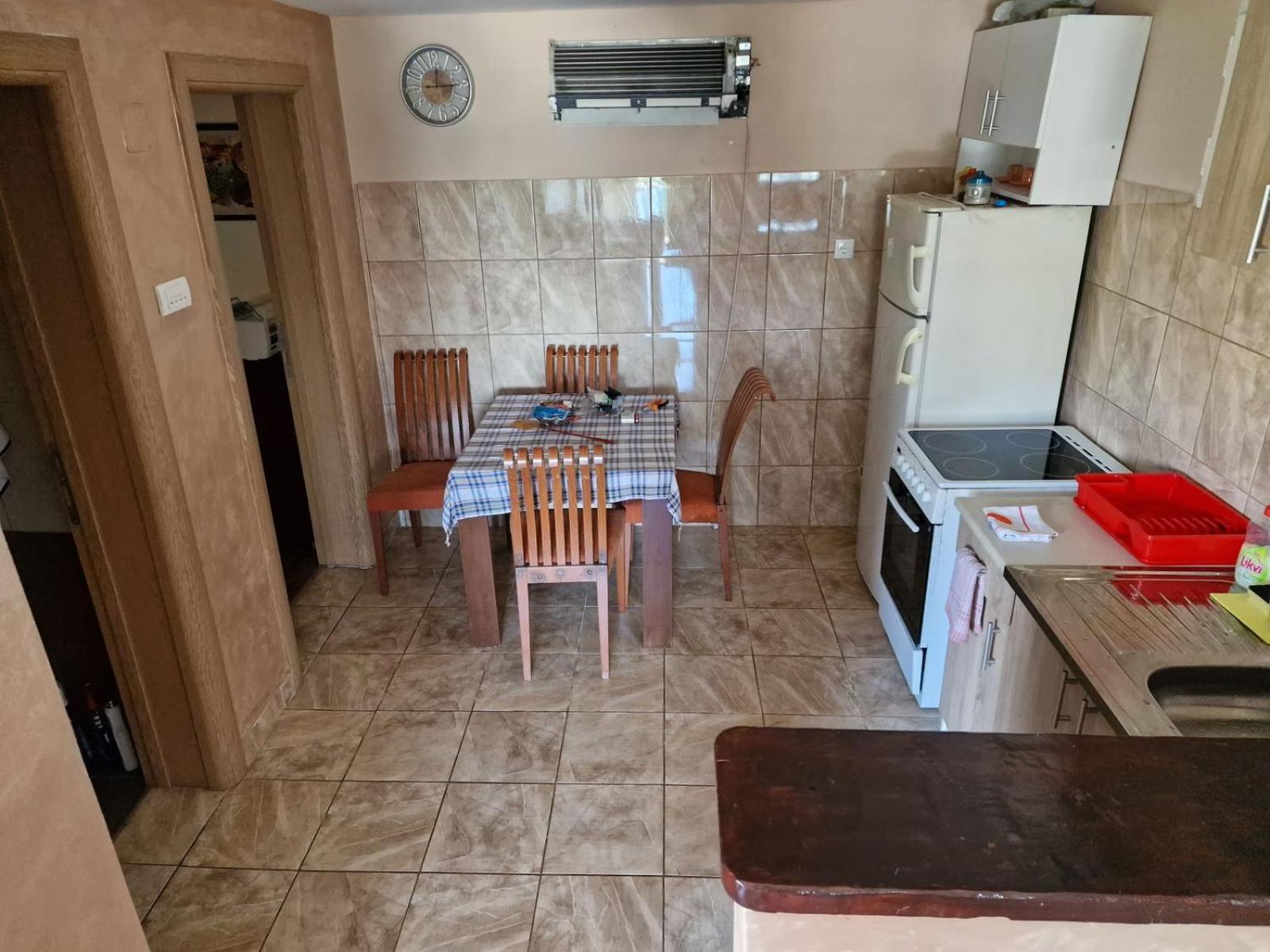 Lakeside Oasis Home Karuc Екстер'єр фото